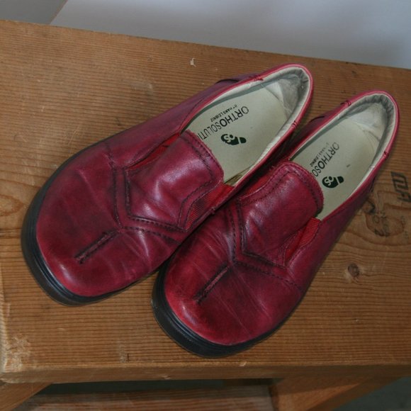 Ortho Solutions Cherry Red Slip Ons - Picture 2 of 5